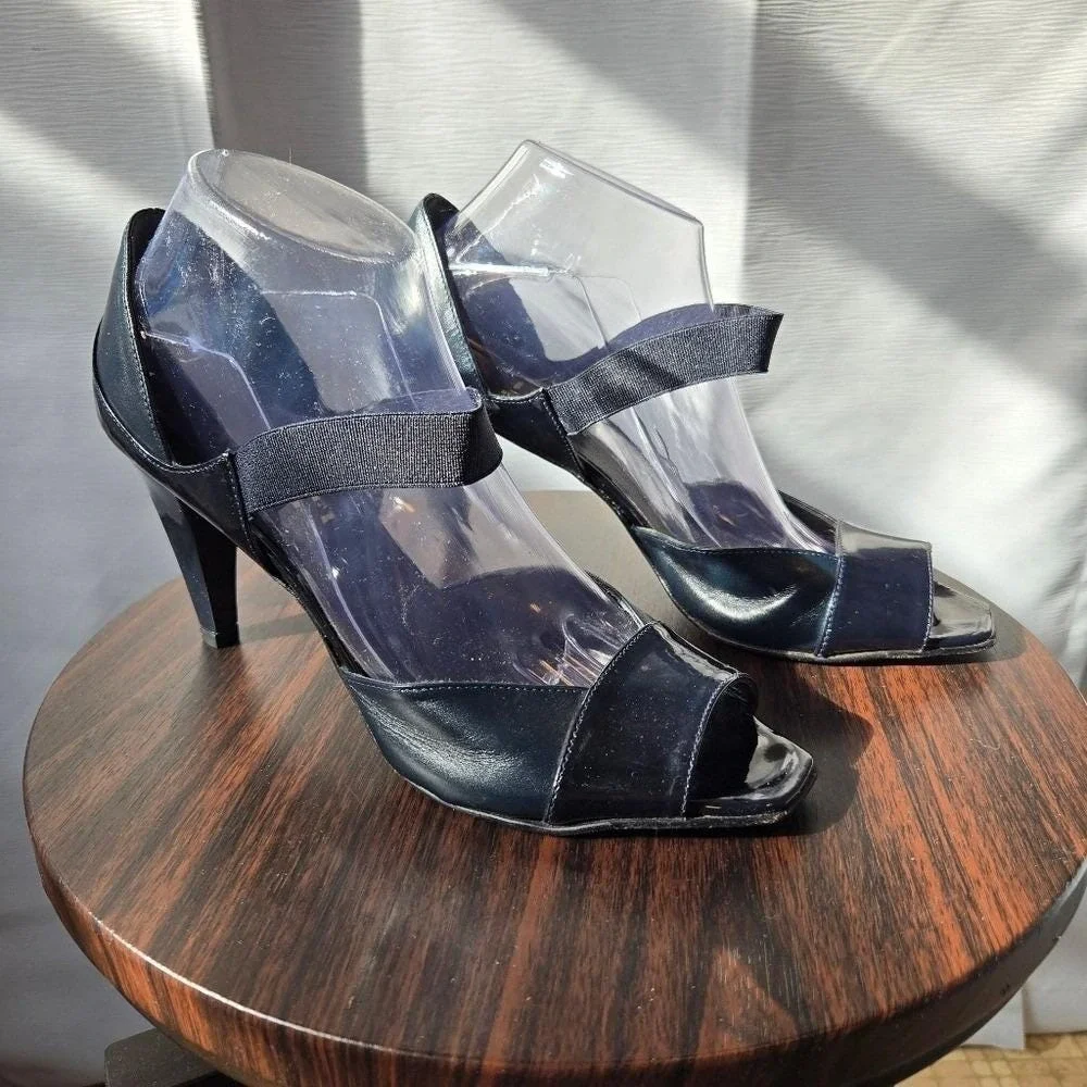 Amalfi Heels - Size‎ 9.5 - Picture 3 of 8